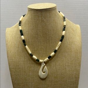 Teng Yue necklace